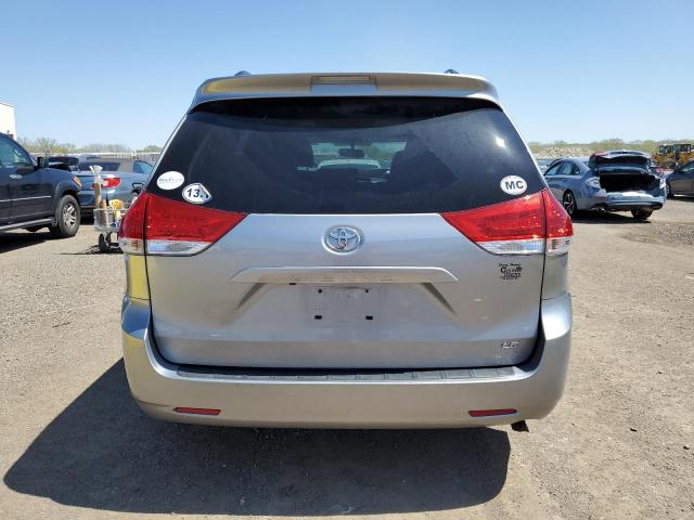 Photo 6 from auction – 2013 TOYOTA SIENNA LE with VIN 5TDKK3DC2DS308332