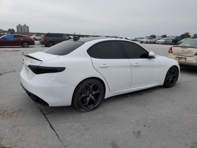 Photo 3 from auction – 2018 ALFA ROMEO GIULIA TI with VIN ZARFAECN2J7593984