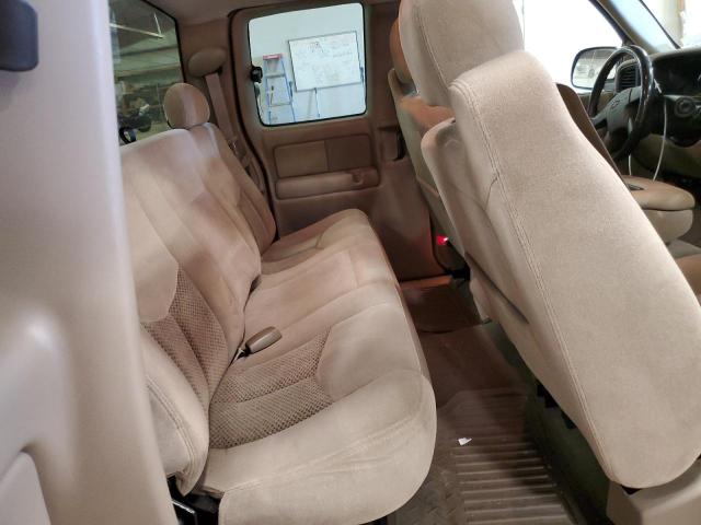 Photo 10 from auction – 2004 CHEVROLET SILVERADO with VIN 2GCEC19V941317318