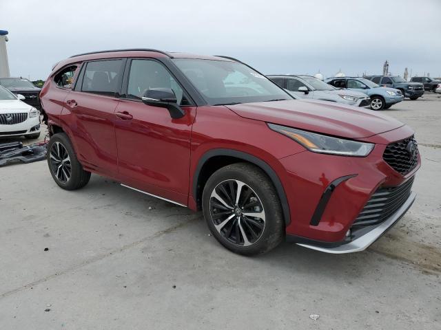 Photo 4 from auction – 2021 TOYOTA HIGHLANDER with VIN 5TDLZRAHXMS038382