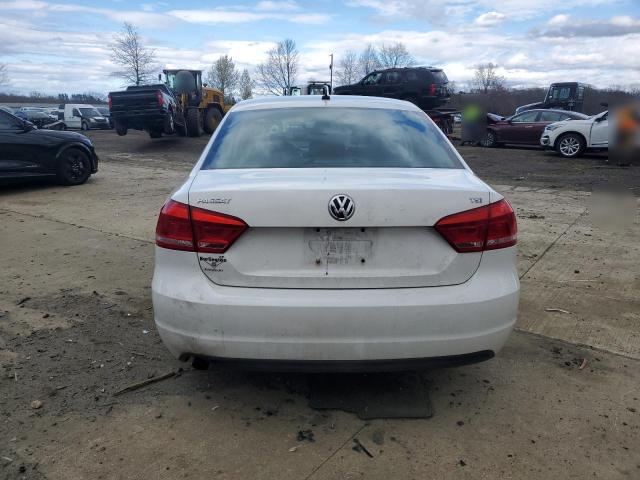 Photo 6 from auction – 2014 VOLKSWAGEN PASSAT S with VIN 1VWAT7A34EC119895