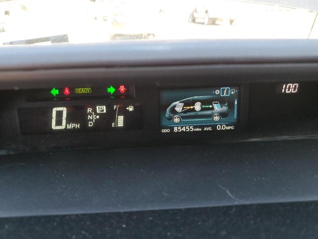 Photo 9 from auction – 2017 TOYOTA PRIUS V with VIN JTDZN3EU1HJ060591