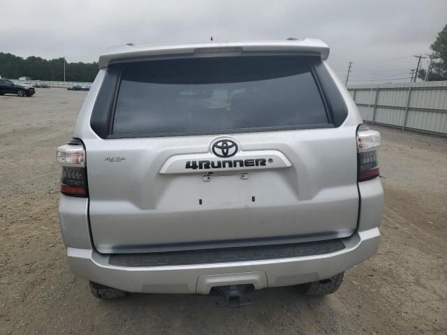 Photo 6 from auction – 2017 TOYOTA 4RUNNER with VIN JTEBU5JR5H5439048
