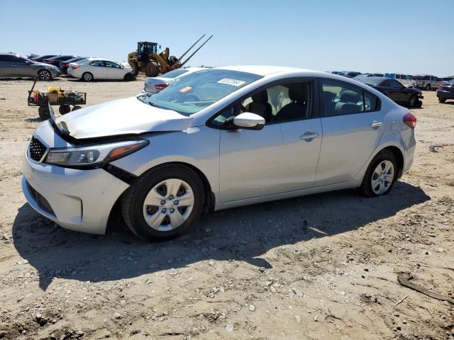 Photo 1 from auction – 2017 KIA FORTE LX with VIN 3KPFK4A75HE052296