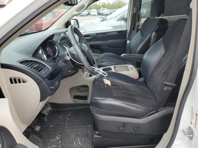 Photo 7 from auction – 2014 CHRYSLER TOWN & COU with VIN 2C4RC1CG1ER285933