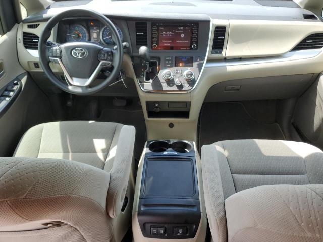 Photo 8 from auction – 2018 TOYOTA SIENNA LE with VIN 5TDKZ3DC1JS913983