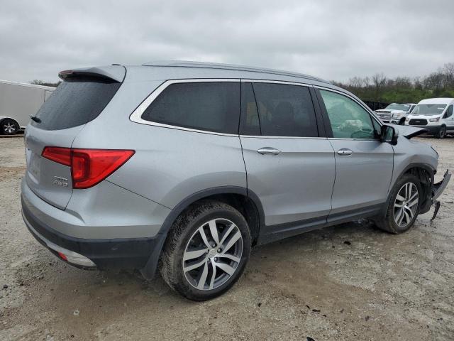 Photo 3 from auction – 2017 HONDA PILOT TOUR with VIN 5FNYF6H99HB021210