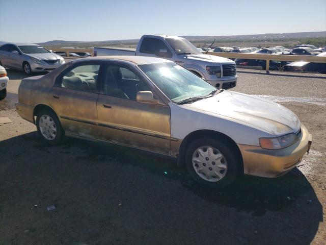Photo 4 from auction – 1997 HONDA ACCORD LX with VIN 1HGCD5533VA099210