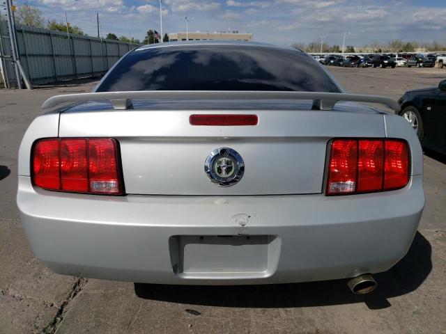 Photo 6 from auction – 2005 FORD MUSTANG with VIN 1ZVFT80N255209050