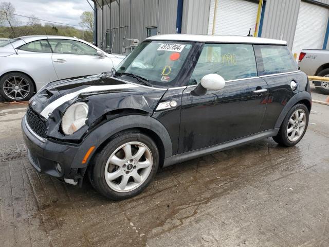 MINI COOPER S 2010 with VIN WMWMF7C57ATX44501 - Photo from auction