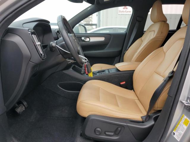 Photo 7 from auction – 2019 VOLVO XC40 T4 MO with VIN YV4AC2HK4K2121194