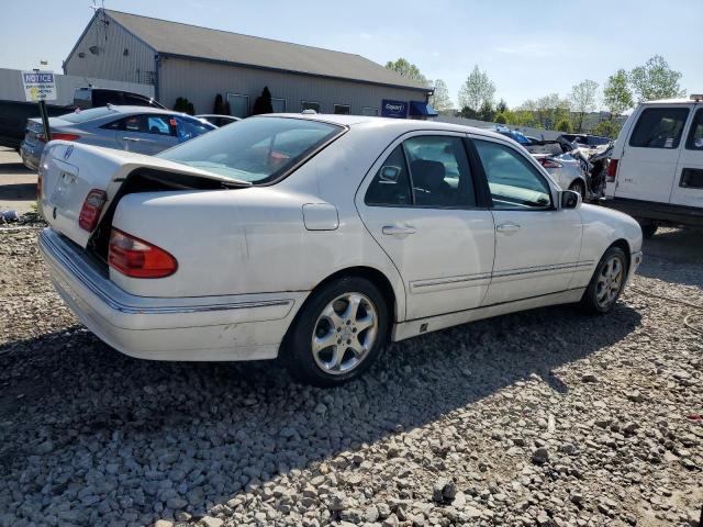 Zdjęcie 3 z aukcji – 2002 MERCEDES-BENZ E 320 z VIN WDBJF65J62B443122