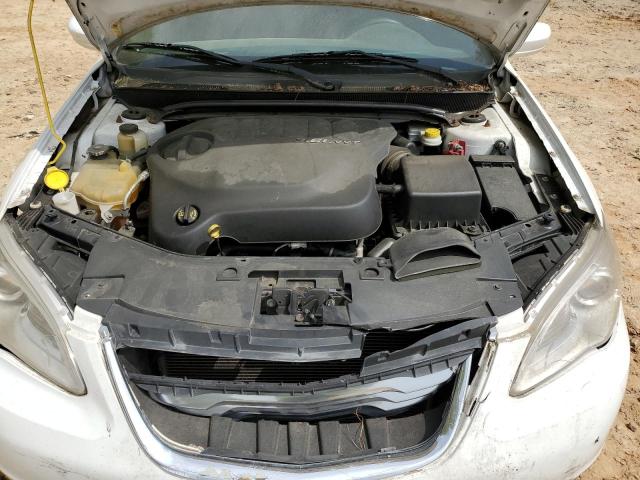 Photo 11 from auction – 2013 CHRYSLER 200 LX with VIN 1C3CCBAG1DN743081