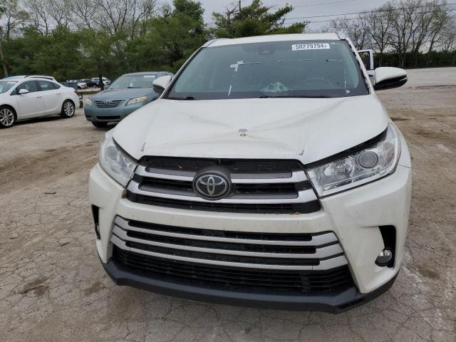Foto 5 de la subasta – 2018 TOYOTA HIGHLANDER con VIN 5TDKZRFH2JS268854
