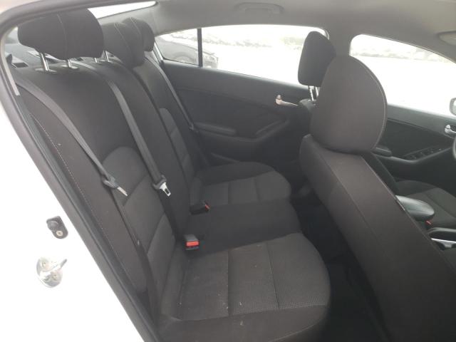 Photo 10 from auction – 2017 KIA FORTE LX with VIN 3KPFK4A77HE121165