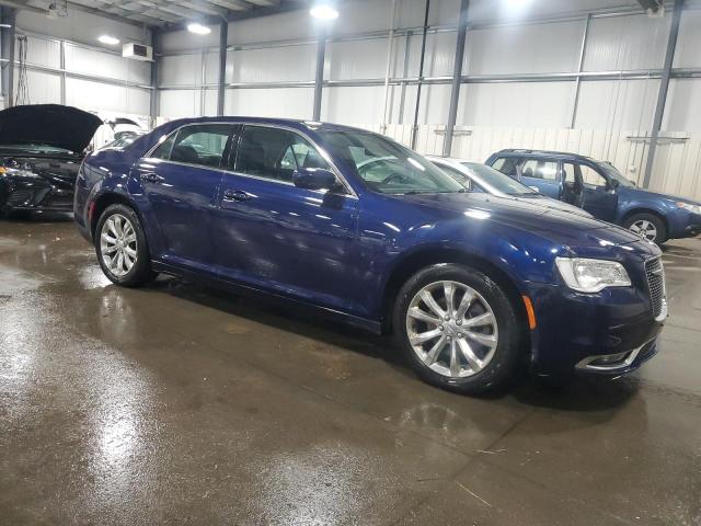 Photo 4 from auction – 2017 CHRYSLER 300 LIMITE with VIN 2C3CCARG6HH521990