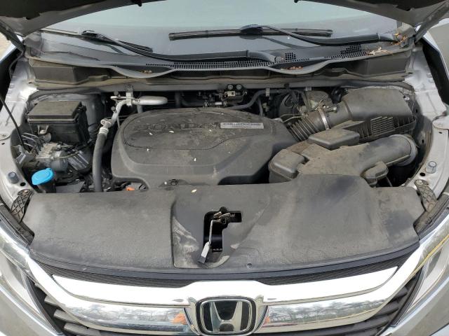 Photo 12 from auction – 2018 HONDA ODYSSEY EX with VIN 5FNRL6H77JB100876