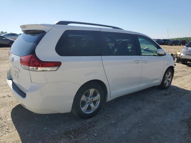Photo 3 from auction – 2013 TOYOTA SIENNA LE with VIN 5TDKK3DC2DS330816