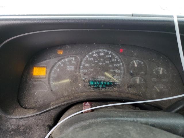 Photo 9 from auction – 2000 CHEVROLET SILVERADO with VIN 1GCEC14W1YZ309162