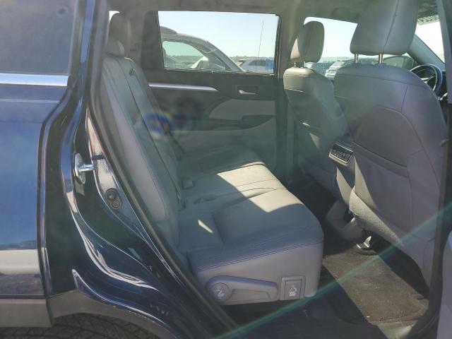 Photo 11 from auction – 2016 TOYOTA HIGHLANDER with VIN 5TDKKRFH3GS155833