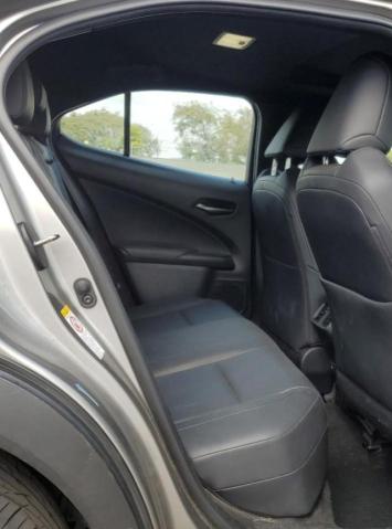 Photo 10 from auction – 2019 LEXUS UX 200 with VIN JTHY3JBH1K2000226