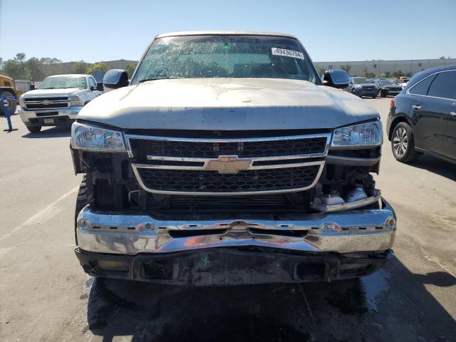 Photo 5 from auction – 2002 CHEVROLET SILVERADO with VIN 1GCHC23112F202145
