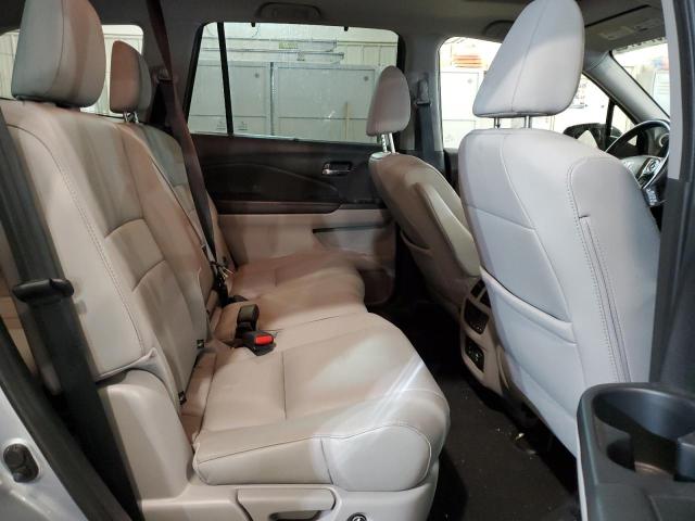Photo 11 from auction – 2016 HONDA PILOT TOUR with VIN 5FNYF6H69GB084635