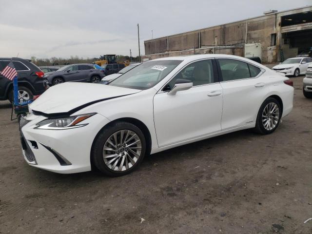 LEXUS ES 300H 2019 with VIN JTHB21B14K2025634 - Photo from auction