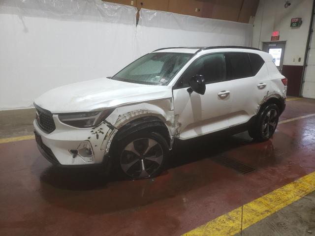 VOLVO XC40 PLUS 2024 with VIN YV4L12UL1R2244619 - Photo from auction