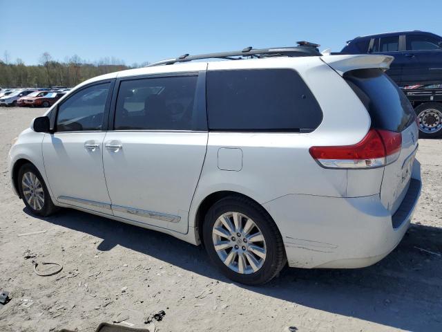 Photo 2 from auction – 2011 TOYOTA SIENNA XLE with VIN 5TDDK3DC7BS018366