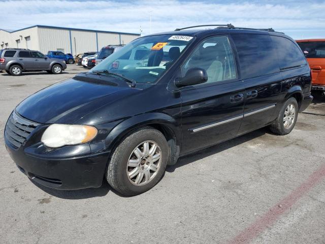 CHRYSLER TOWN & COU 2005 with VIN 2C8GP54L25R535371 - Photo from auction