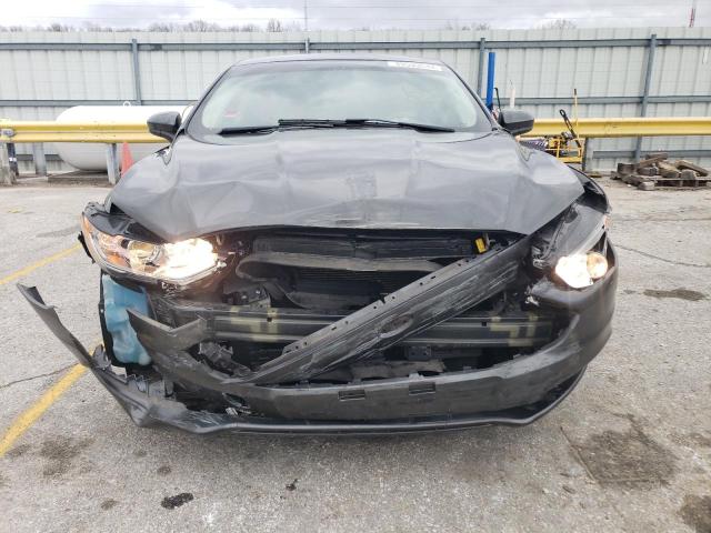 Photo 5 from auction – 2017 FORD FUSION S with VIN 3FA6P0G70HR190120