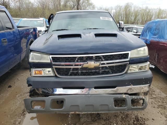 Photo 5 from auction – 2005 CHEVROLET SILVERADO with VIN 1GCHK232X5F970786
