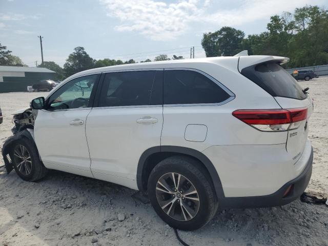 Photo 2 from auction – 2017 TOYOTA HIGHLANDER with VIN 5TDZZRFH6HS210562
