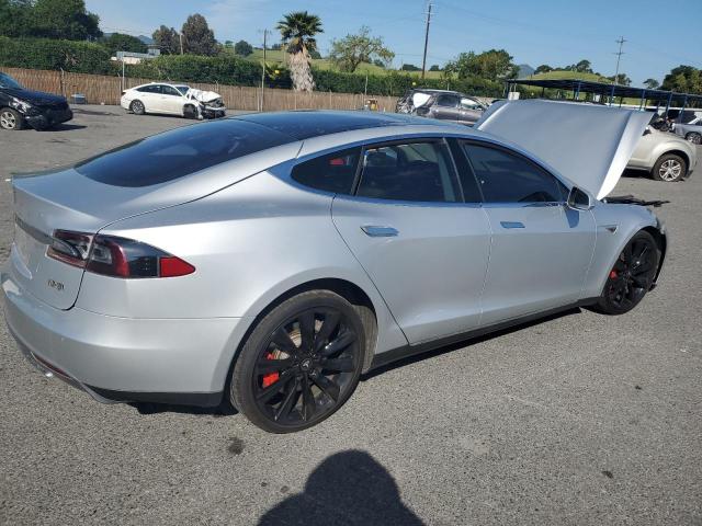 Photo 3 from auction – 2014 TESLA MODEL S with VIN 5YJSA1H14EFP31824