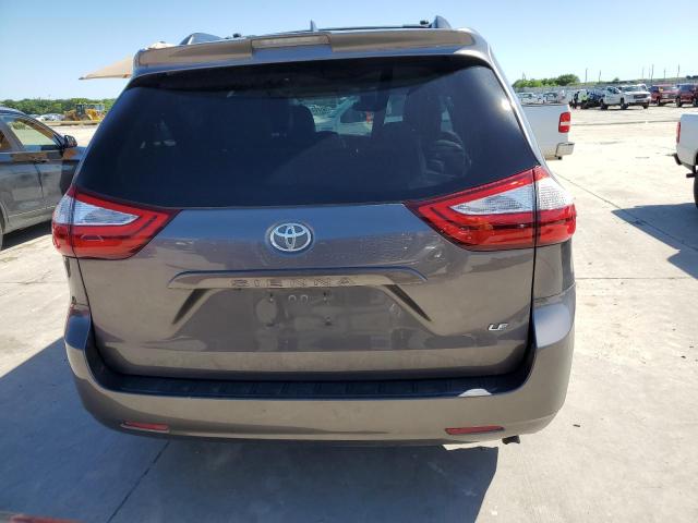 Photo 6 from auction – 2018 TOYOTA SIENNA LE with VIN 5TDKZ3DC0JS935604