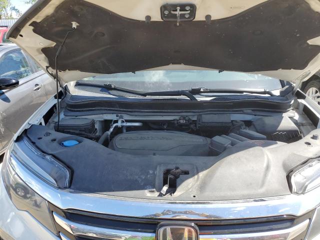 Photo 12 from auction – 2016 HONDA PILOT TOUR with VIN 5FNYF6H97GB019082