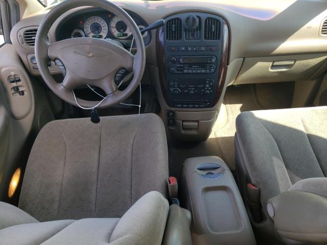 Photo 8 from auction – 2001 CHRYSLER TOWN & COU with VIN 2C8GP54L01R119412