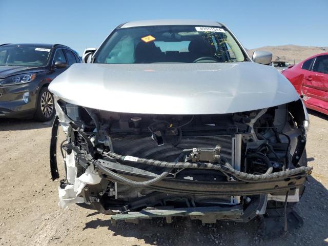 Photo 5 from auction – 2018 NISSAN ROGUE S with VIN 5N1AT2MT6JC769450