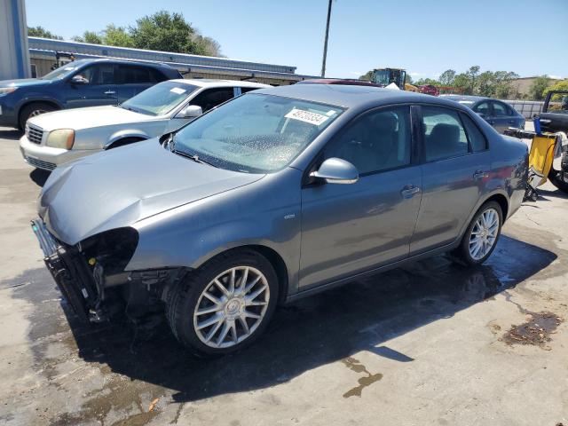 VOLKSWAGEN JETTA WOLF 2008 with VIN 3VWRJ71K18M197389 - Photo from auction