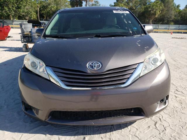 Photo 5 from auction – 2016 TOYOTA SIENNA LE with VIN 5TDKK3DC6GS697089