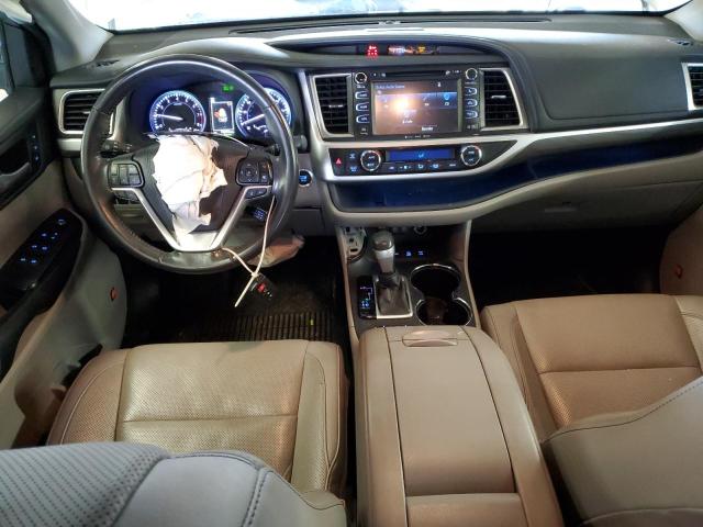 Photo 8 from auction – 2018 TOYOTA HIGHLANDER with VIN 5TDDZRFH0JS840352