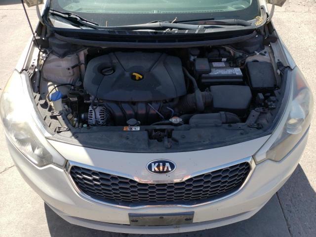 Zdjęcie 11 z aukcji – 2015 KIA FORTE LX z VIN KNAFK4A68F5338219