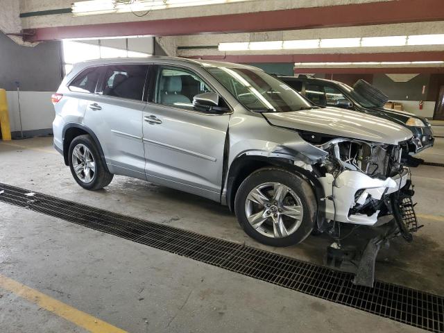 Photo 4 from auction – 2018 TOYOTA HIGHLANDER with VIN 5TDDZRFH0JS840352