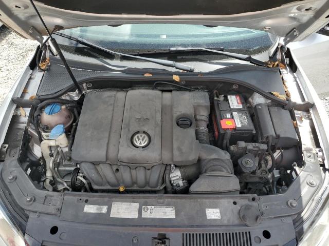 Photo 11 from auction – 2014 VOLKSWAGEN PASSAT S with VIN 1VWAP7A36EC002064