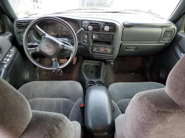 Photo 8 from auction – 2002 CHEVROLET BLAZER with VIN 1GNDT13W12K188234