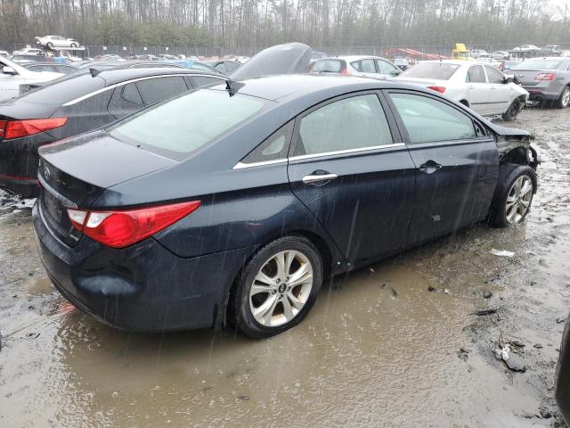 Photo 3 from auction – 2013 HYUNDAI SONATA SE with VIN 5NPEC4AC3DH617429