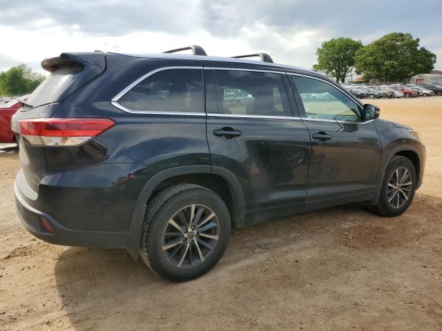 Photo 3 from auction – 2018 TOYOTA HIGHLANDER with VIN 5TDJZRFH2JS533073