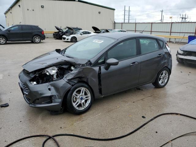 FORD FIESTA SE 2019 with VIN 3FADP4EJ1KM121325 - Photo from auction