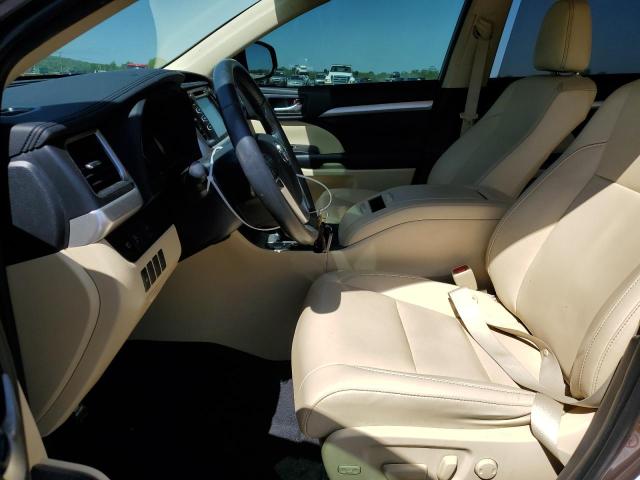 Photo 7 from auction – 2019 TOYOTA HIGHLANDER with VIN 5TDJZRFH3KS710957